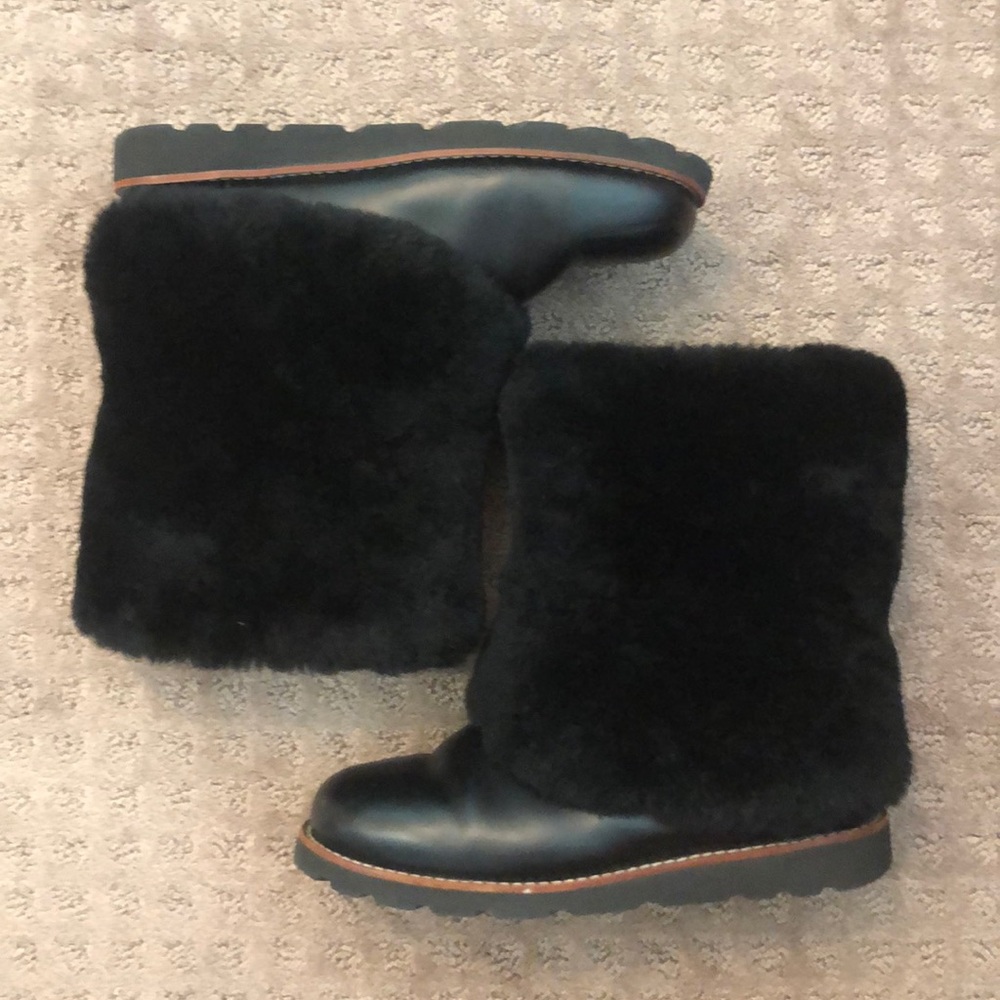 Black rolled over leather Ugg’s